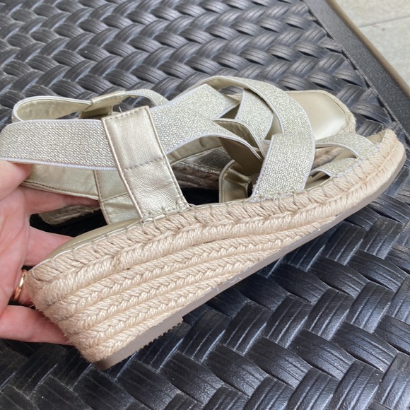 Me too platform’s 9 M - Picture 3 of 5